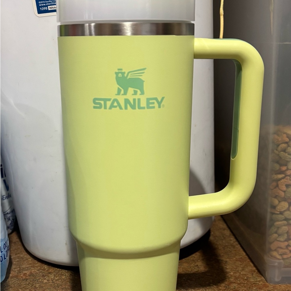 Stanley Lime Green Travel Mug 32oz